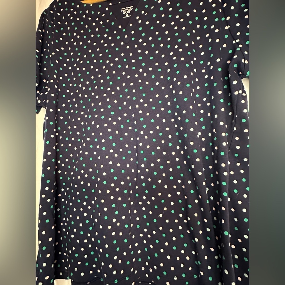 Kim Rogers  Perfectly Soft Women’s Short Sleeve Polka Dots V-Neck Top Size XL - Picture 4 of 9